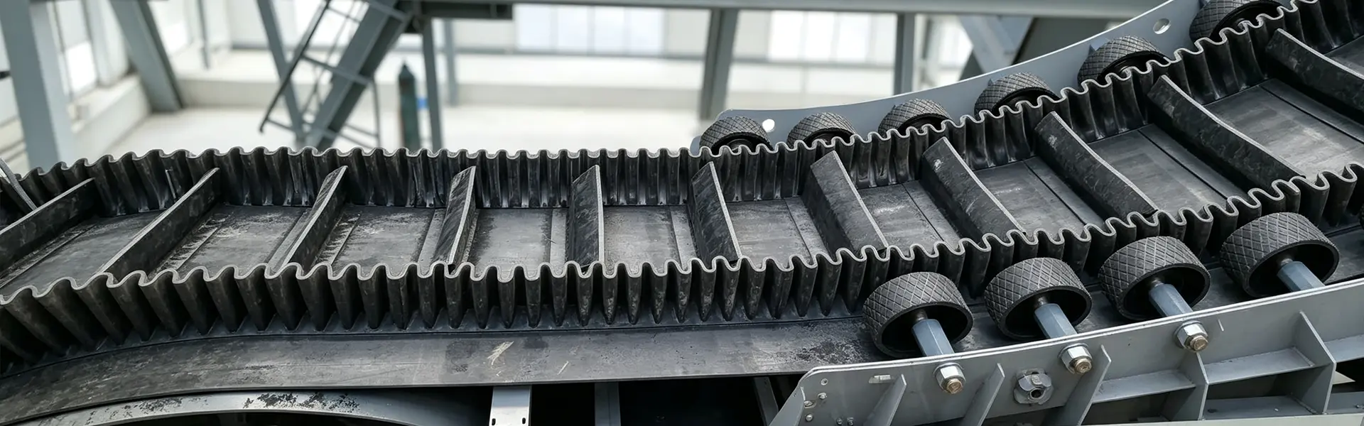Cleated and Sidewall Conveyor Belt