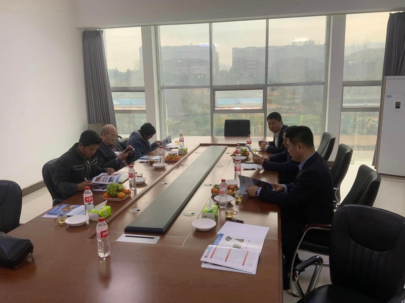 Overseas Mining Clients Visit Our Factory for In-depth Communication & Conveyor Belt Cooperation Negotiation
