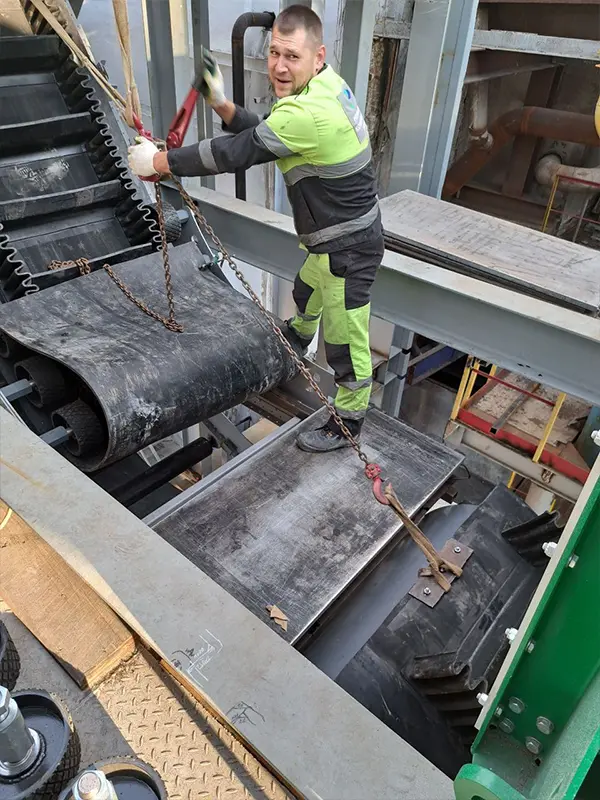 Steep Incline Conveyor Belt